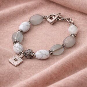 Silpada White Howlite Jade Sterling Silver Bracelet Retired Toggle B1946